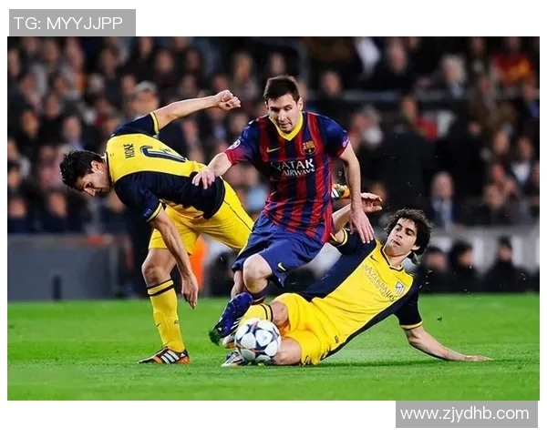 定格瞬间足球巨星回头一笑展现绿茵场上独特风采